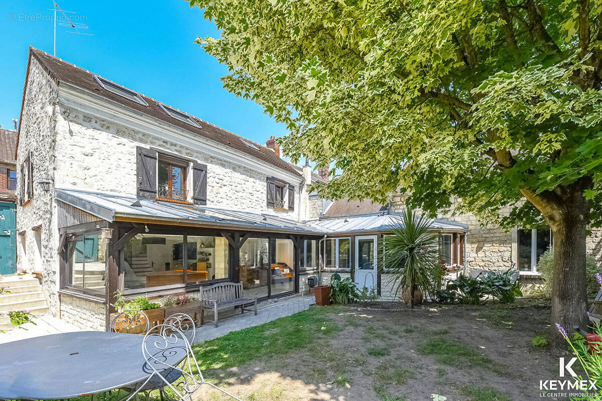 VENTE INTERACTIVE - Maison familiale lumineuse avec jardin - Champagne-sur-Oise (95660) - 179m² - 6 chambres - photo 1