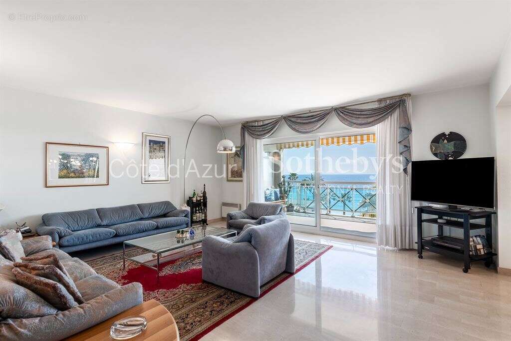 Nice Promenade des Anglais appartement 4 pièces terrasse vue mer garage étage élevé - photo 2