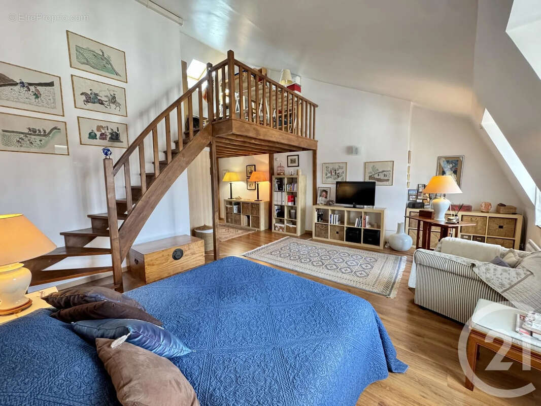 Appartement à FONTAINEBLEAU