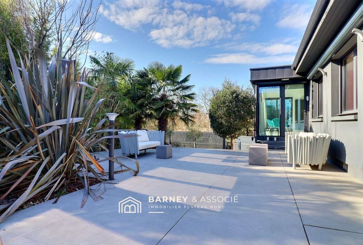 Maison à MONT-SAINT-AIGNAN