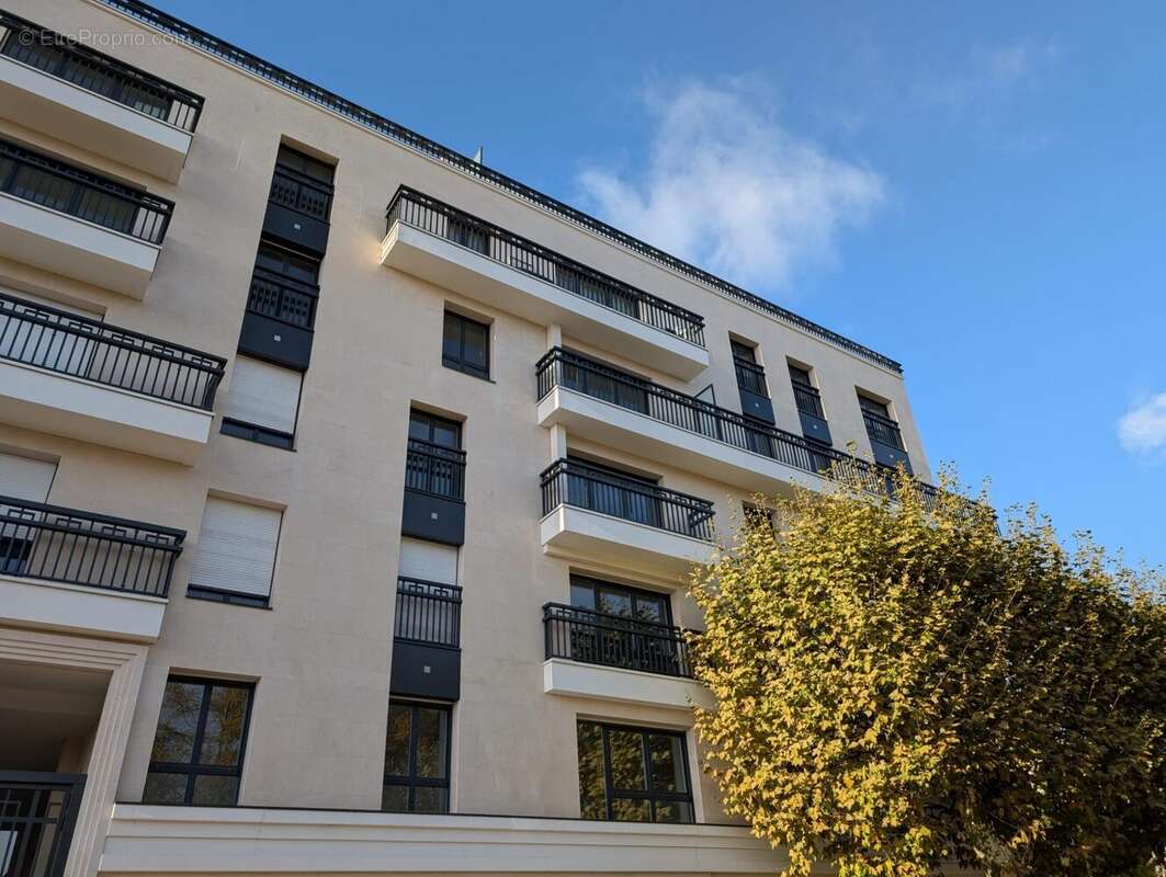 Appartement à LE PERREUX-SUR-MARNE