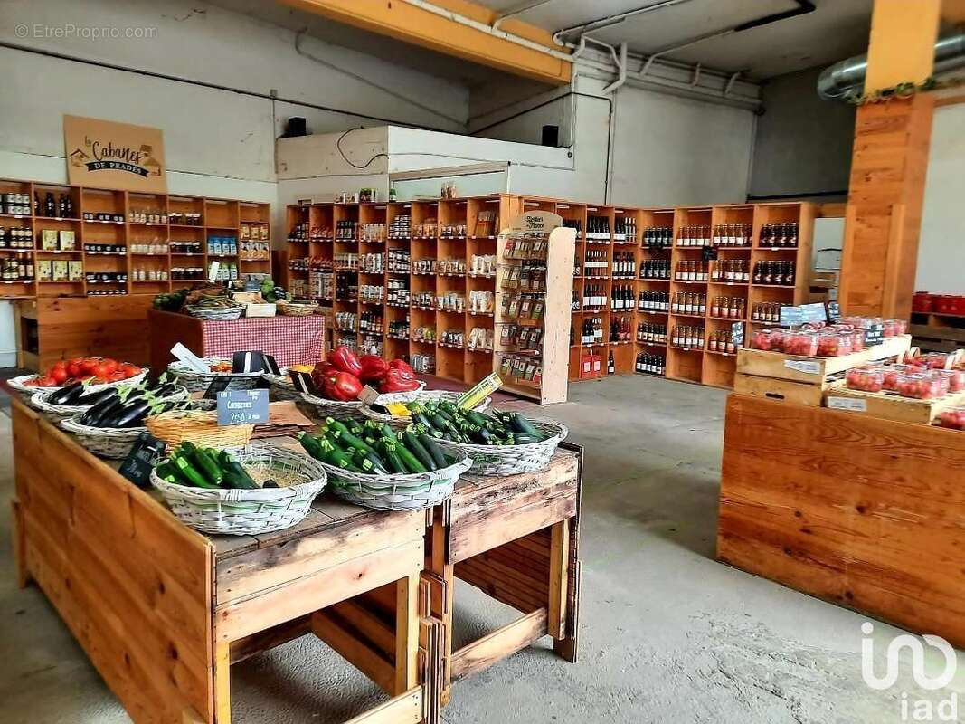 Photo 4 - Commerce à PRADES