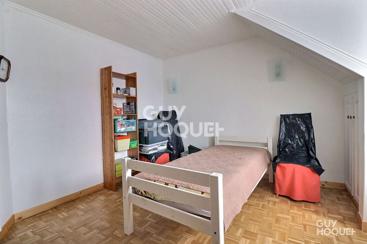 Maison Ste Genevieve Des Bois 7 pièce(s) 163,24m2 - photo 15