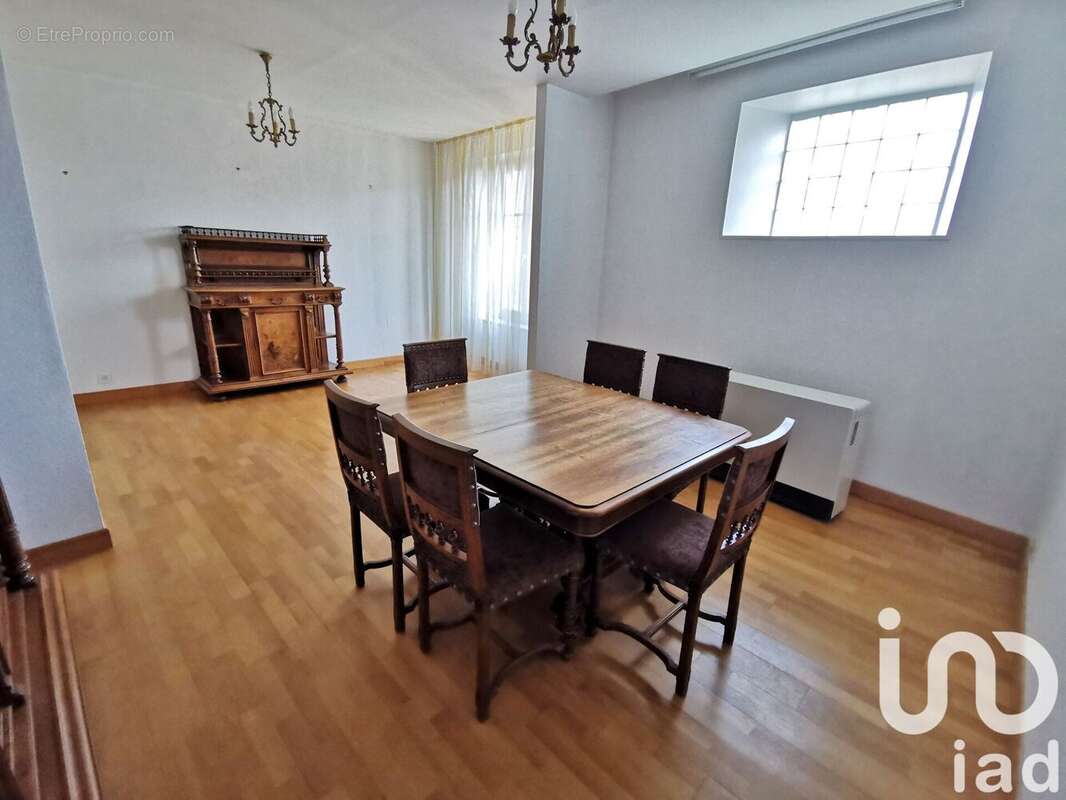 Maison 139 m² à Moncel-Sur-Seille  - photo 8