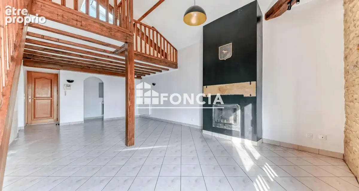 Villefranche-sur-saône – duplex atypique – charme & cachet - photo 3