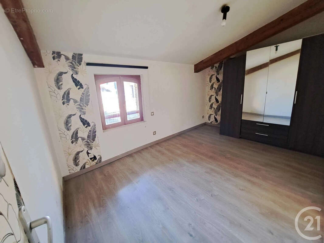 Maison à MONTESQUIEU-VOLVESTRE