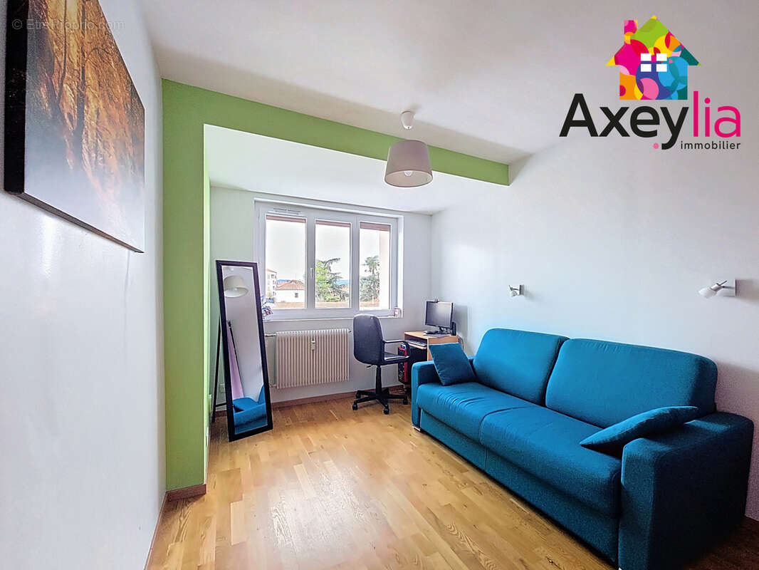 Appartement à LE COTEAU