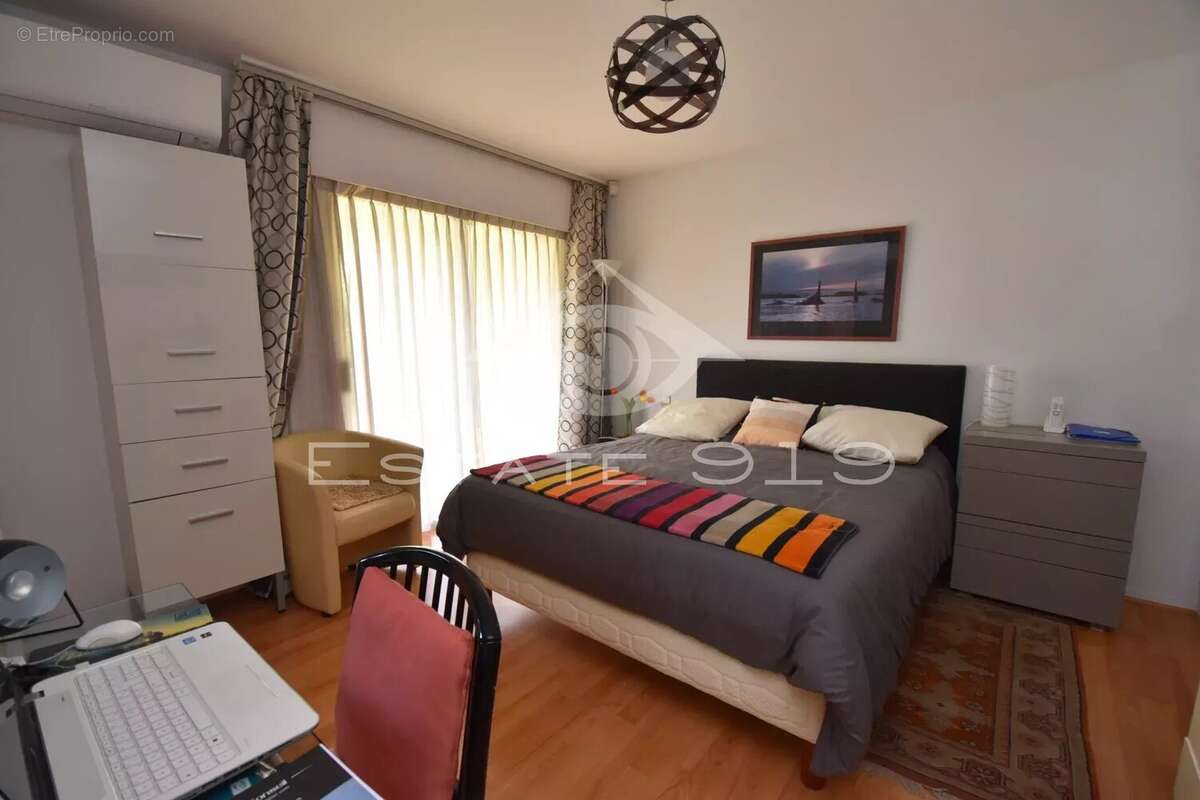 Appartement à LE CANNET