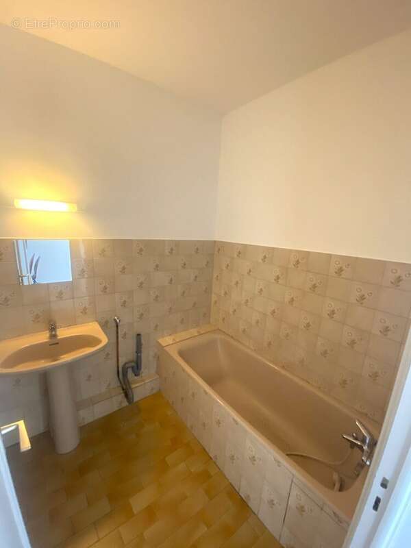 Appartement à SAINT-ETIENNE