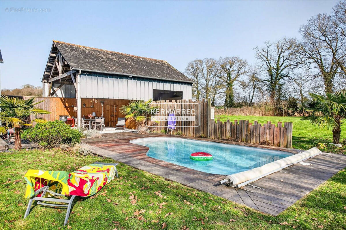 Maison à LA CHAPELLE-DES-FOUGERETZ