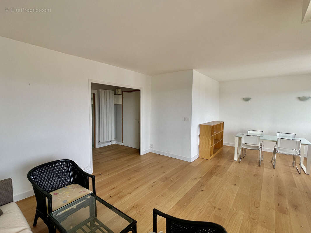 Appartement à FERNEY-VOLTAIRE