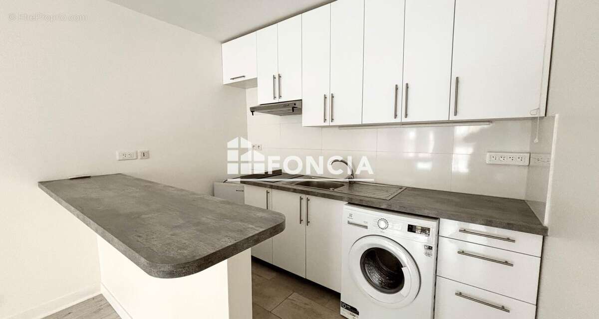 Appartement à LE PLESSIS-ROBINSON