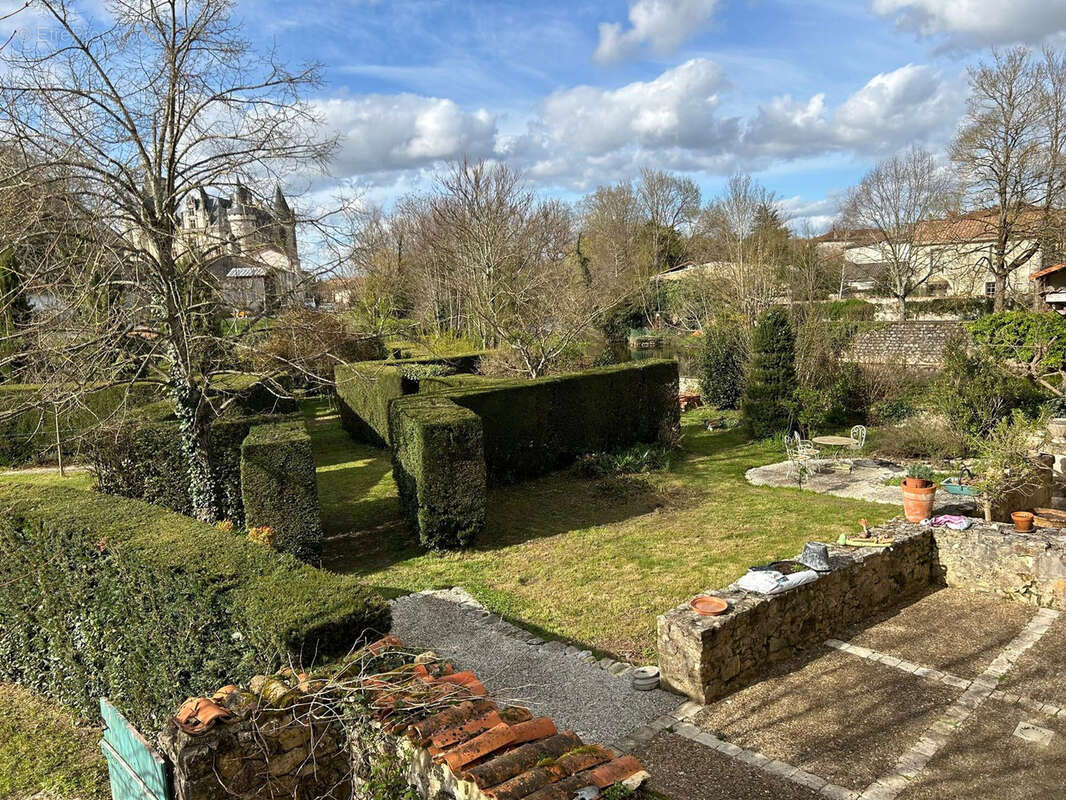 Maison à LA ROCHEFOUCAULD