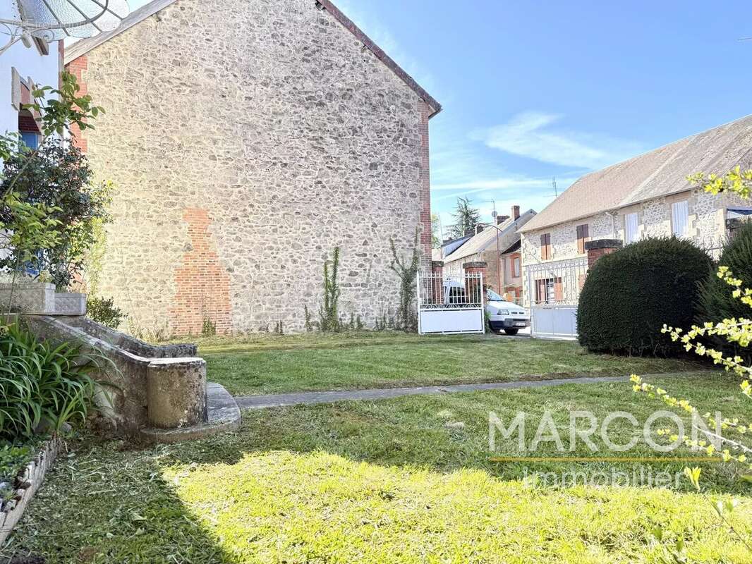 Maison à BENEVENT-L&#039;ABBAYE