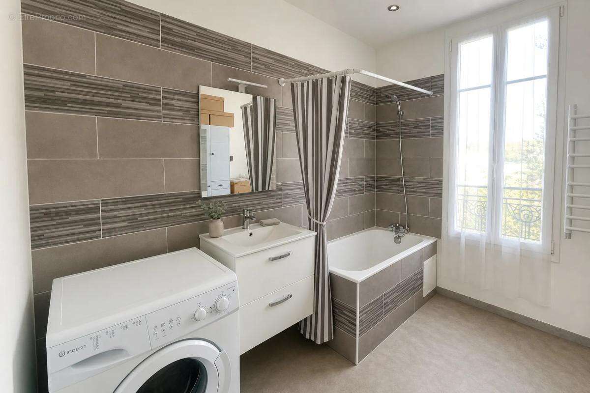 Appartement à SARTROUVILLE