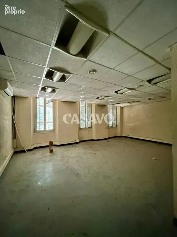 Vente Immeuble 1 pièce de 220m² - 83170 Brignoles - photo 4