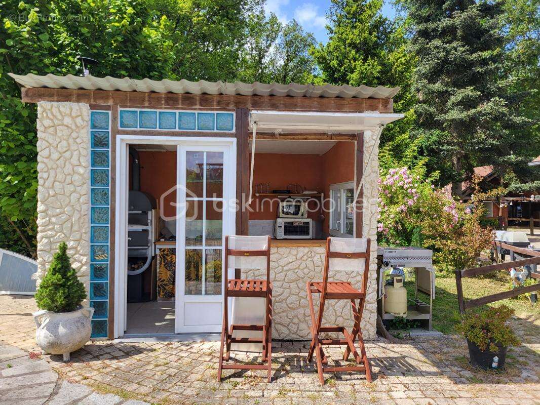 Maison à BOUZY-LA-FORET