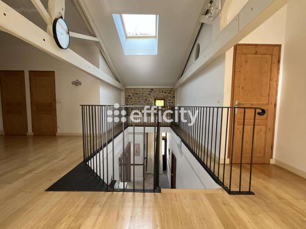 Maison à SAINT-JULIEN-EN-SAINT-ALBAN