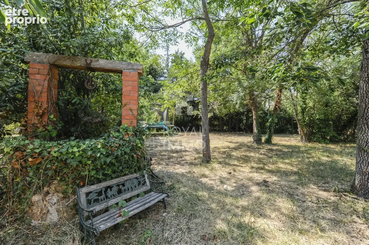 Maison T5 110 m2 Plain pied LA GARDE - 2300 m2 de terrain avec piscine - photo 15