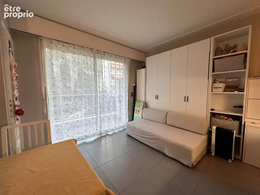 MENTON - Garavan. Idéal investissement, Beau studio rénové avec balcon dans une résidence en front de mer. - photo 7