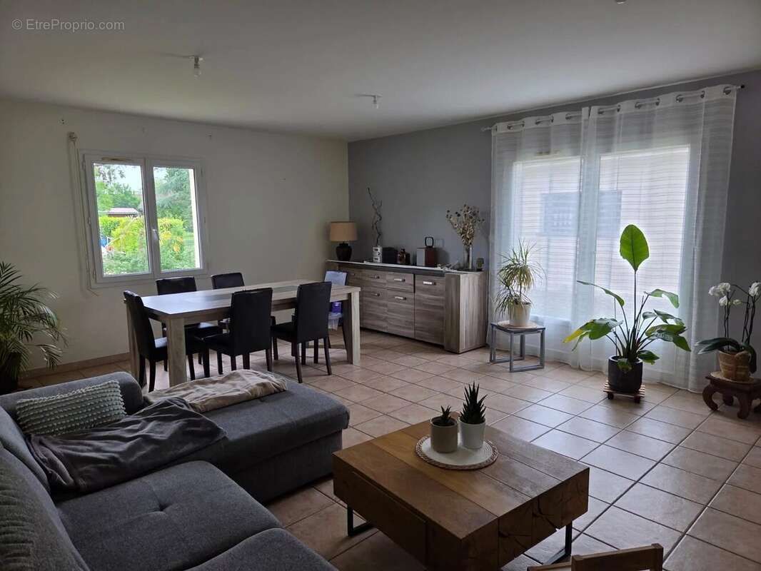 Maison à CAUSSADE