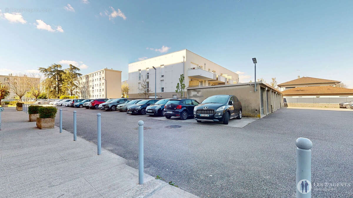 Appartement à SAINT-MARTIN-D'HERES