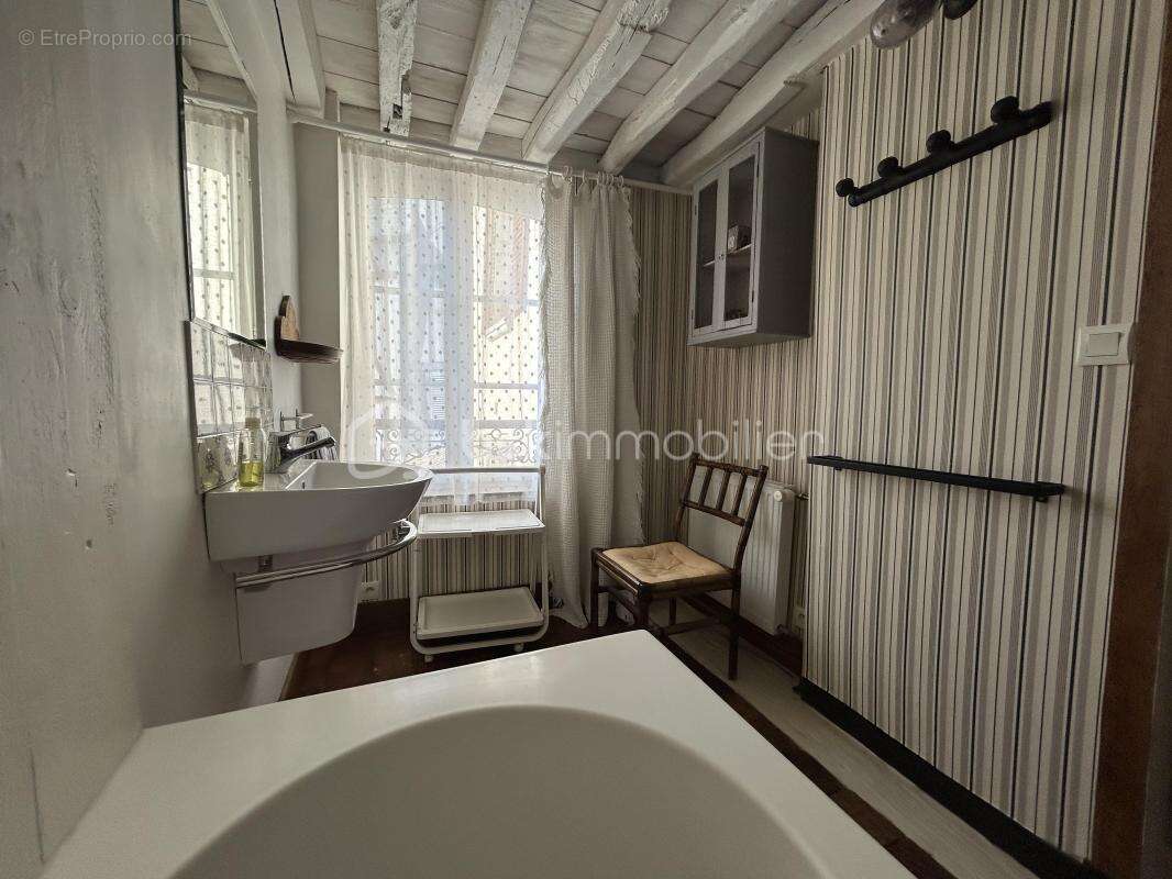 Maison à JOIGNY
