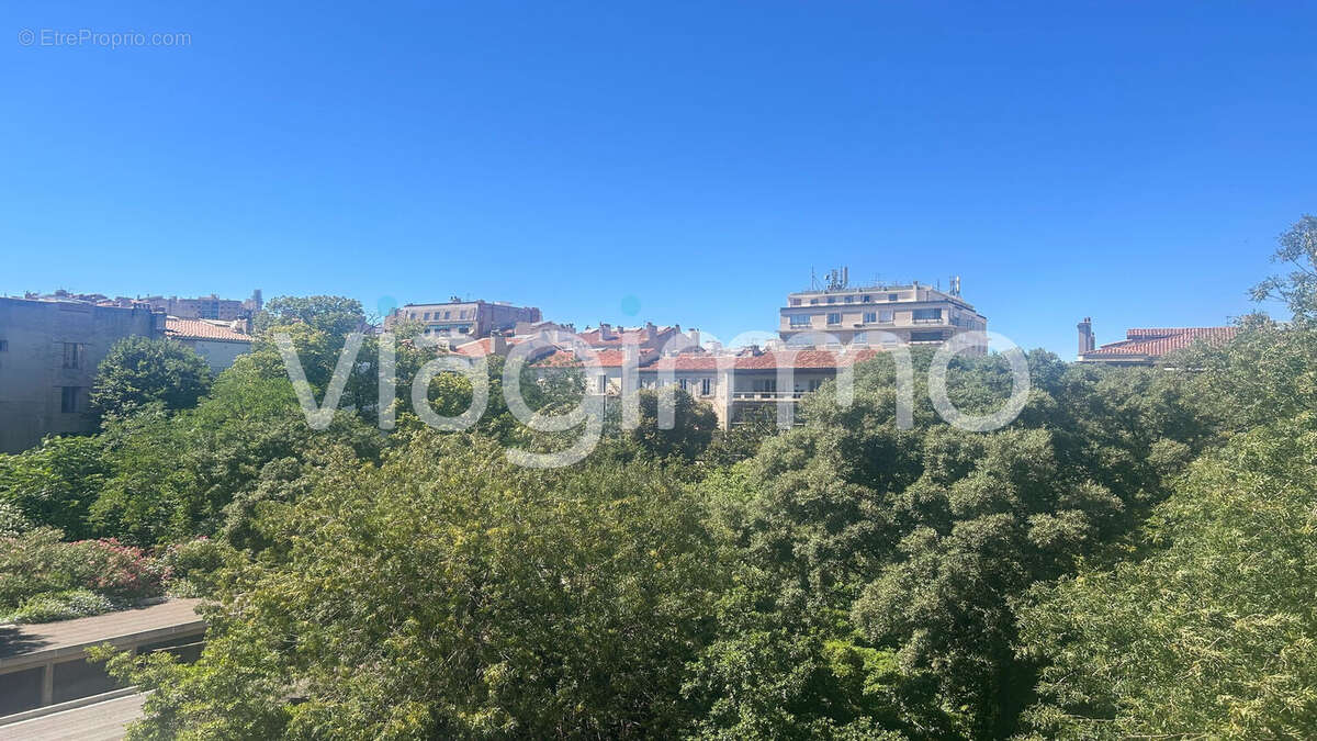 Appartement à MARSEILLE-8E