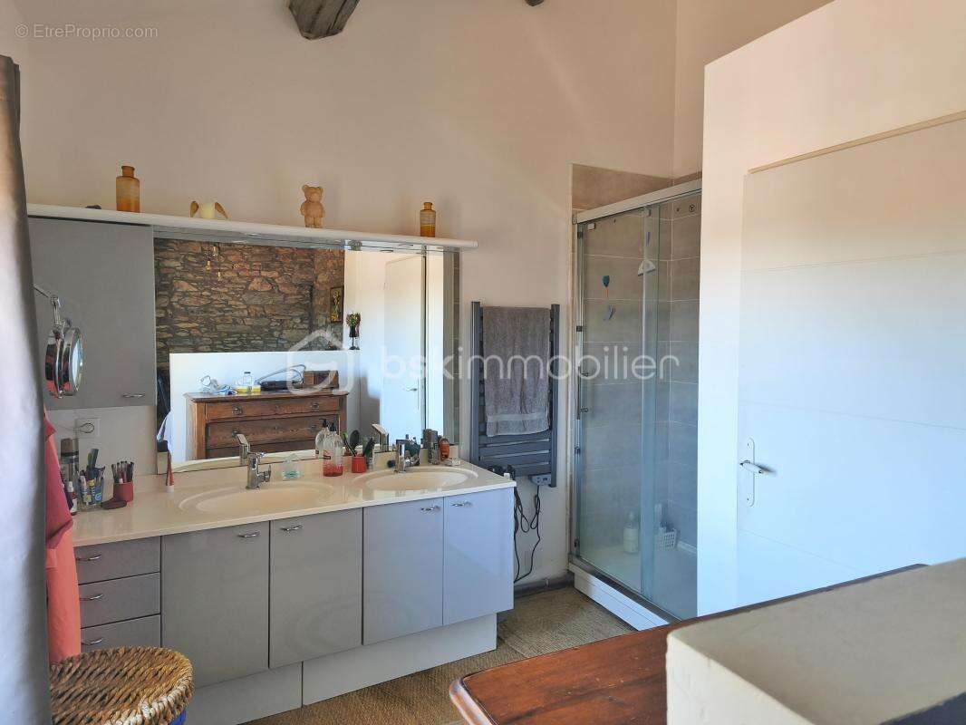 Maison de caractère de 179 m² avec suite indépendante bien-être, garage et patio – Faugères - photo 6