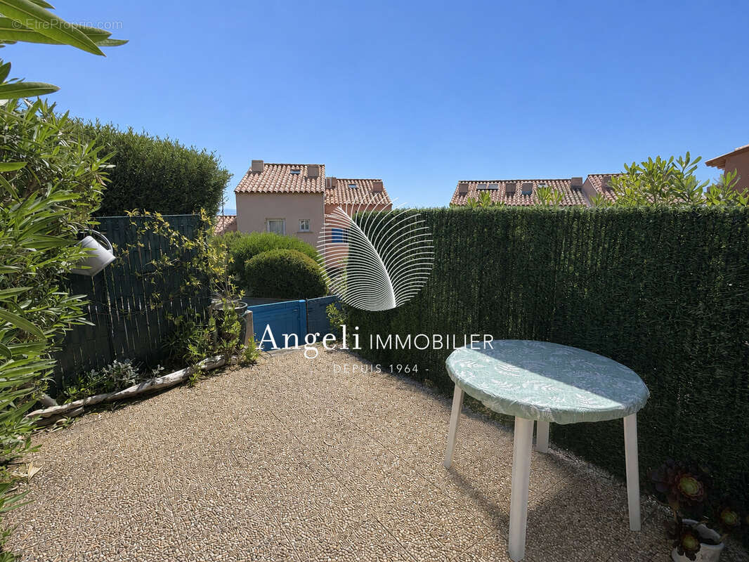 Appartement à FREJUS
