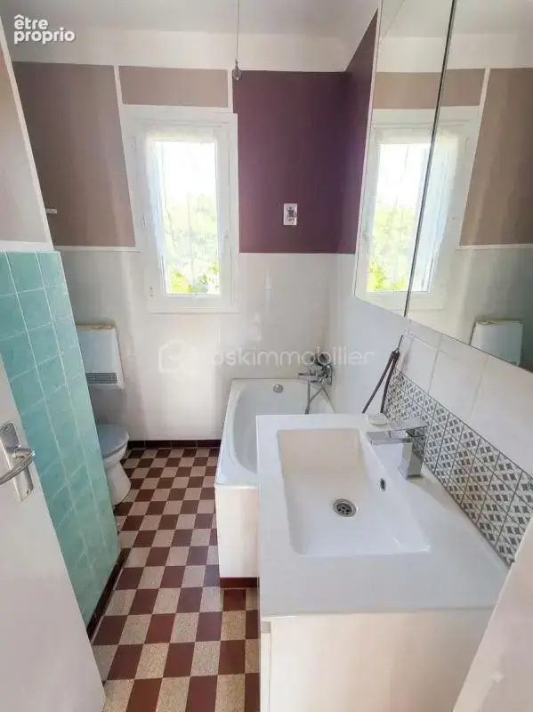 Appartement T3 de 35 m² — Centre-ville de Langogne - photo 8
