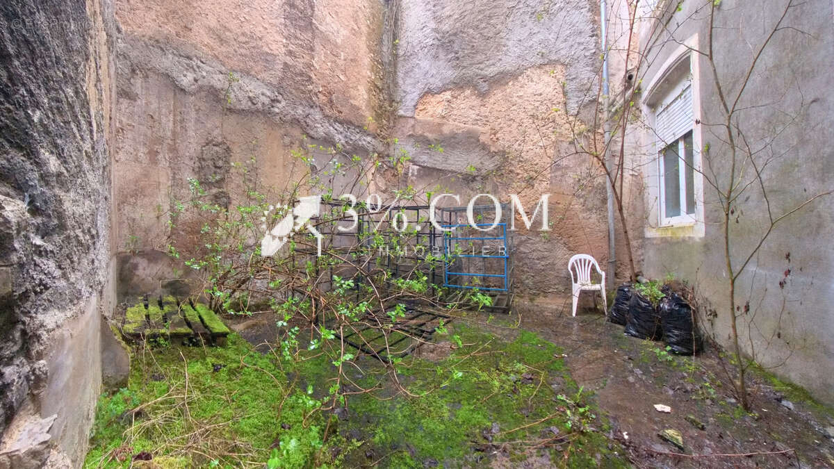 Appartement à FOUG