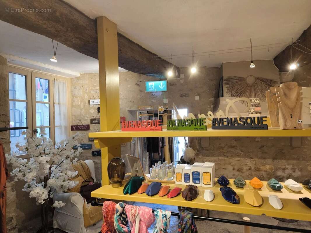 Appartement à VENASQUE