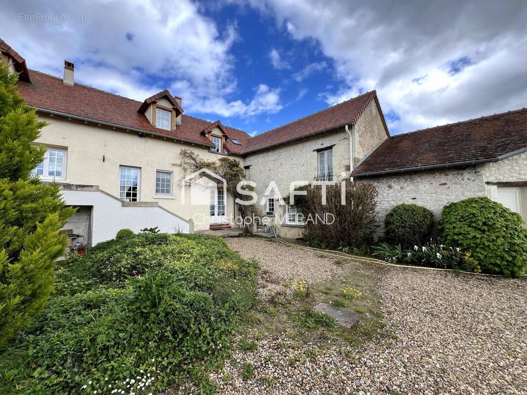 Photo 1 - Maison à LES ORMES