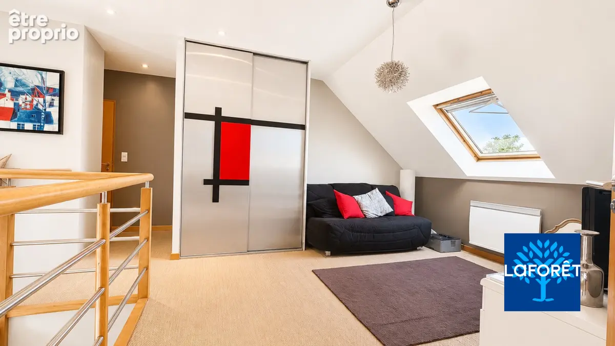 Maison d'architecte 180 m² à Sebourg - photo 11