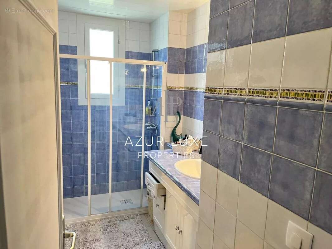 Appartement à BEAULIEU-SUR-MER