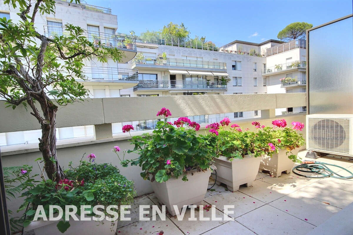 Appartement à LEVALLOIS-PERRET
