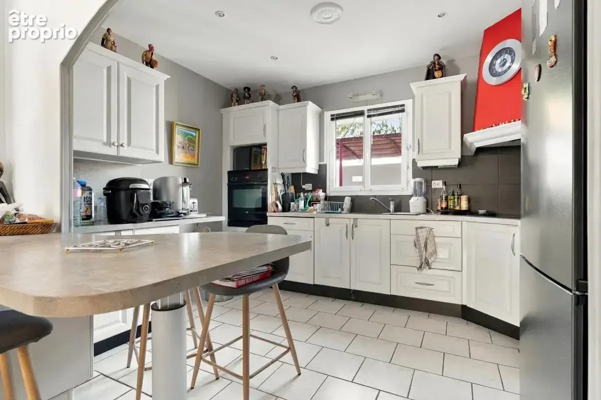 Maison de 5 pièces de 110 m² à Sanary-sur-Mer - photo 7