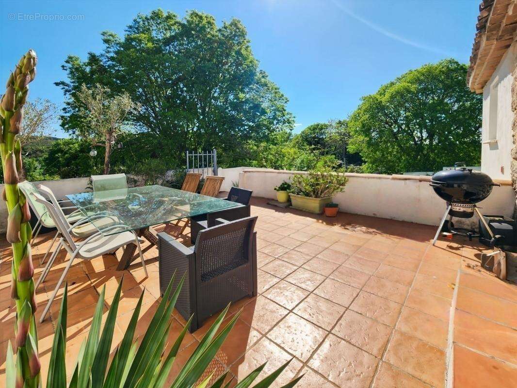 Maison à SAINTE-ANASTASIE