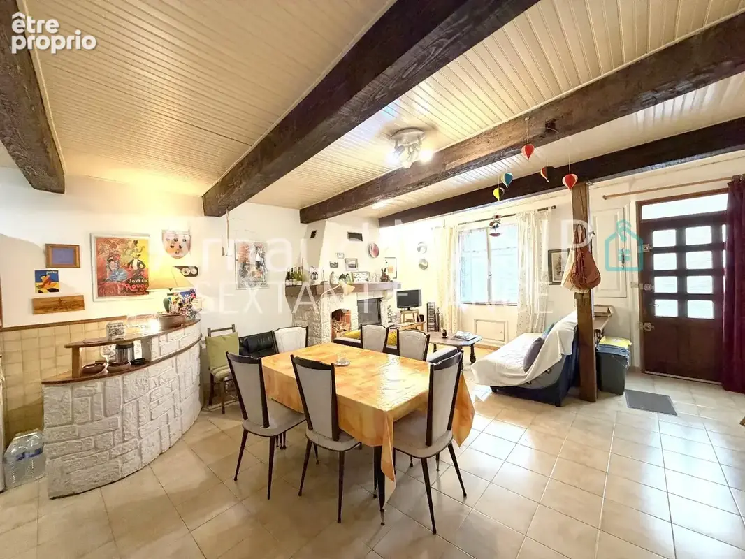 Maison beaux volumes, 156m² hab, 3 chambres, sdb + sde, piece loft, proche commodites - photo 3