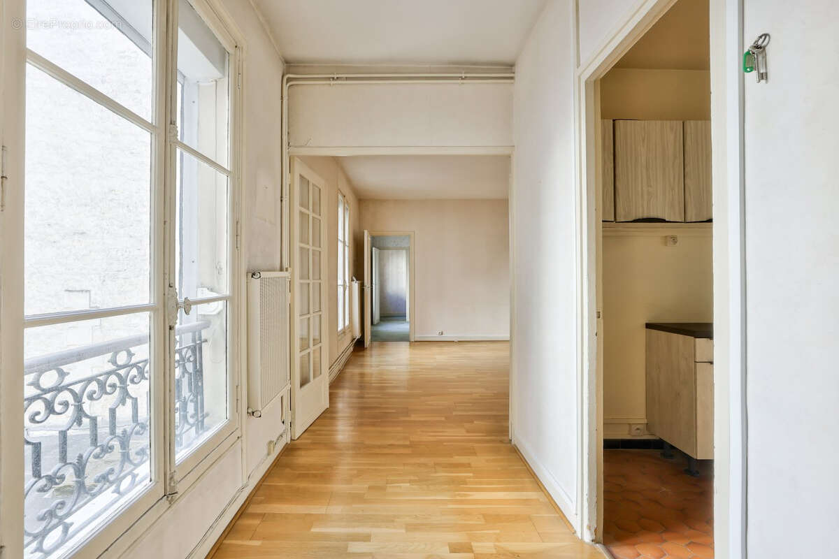 Appartement à PARIS-11E