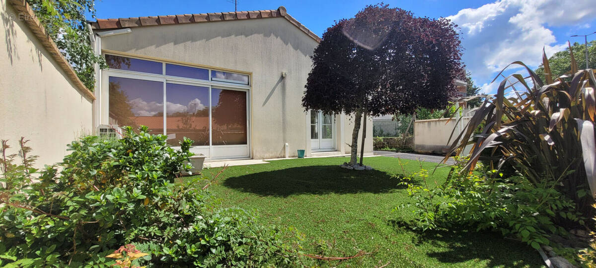 Maison à POITIERS