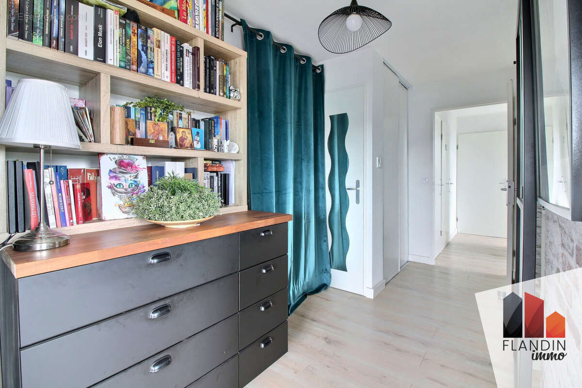 Appartement à GRIGNY