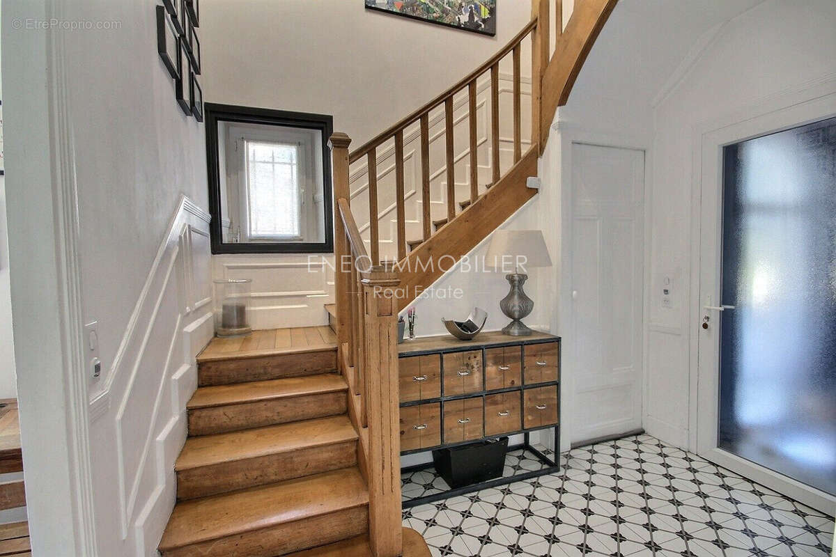 Maison 150 m² à Bourg-Saint-Maurice  - photo 2