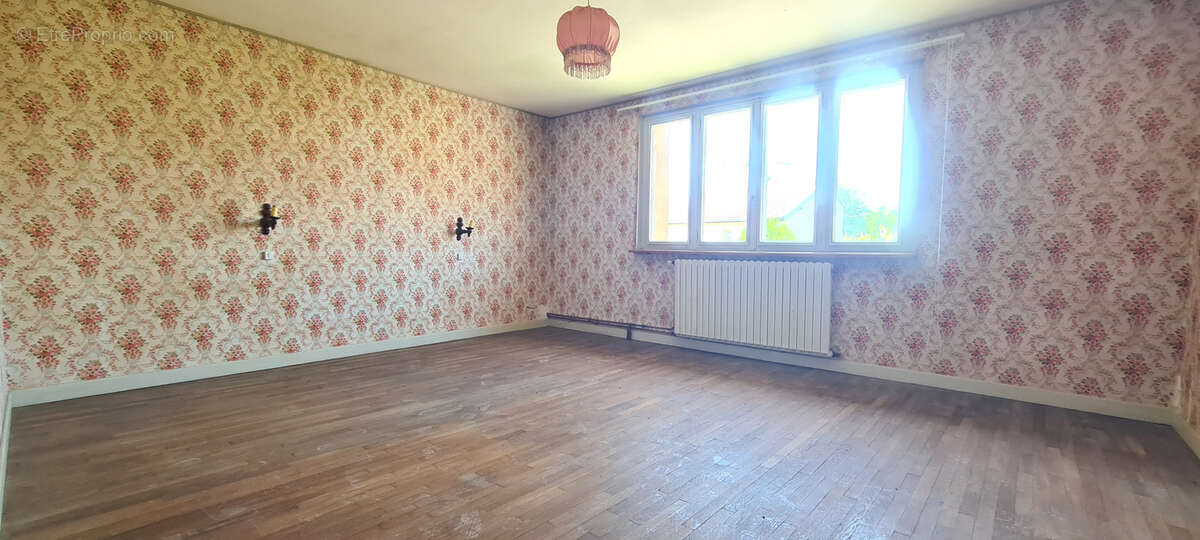 Maison à BETHELAINVILLE