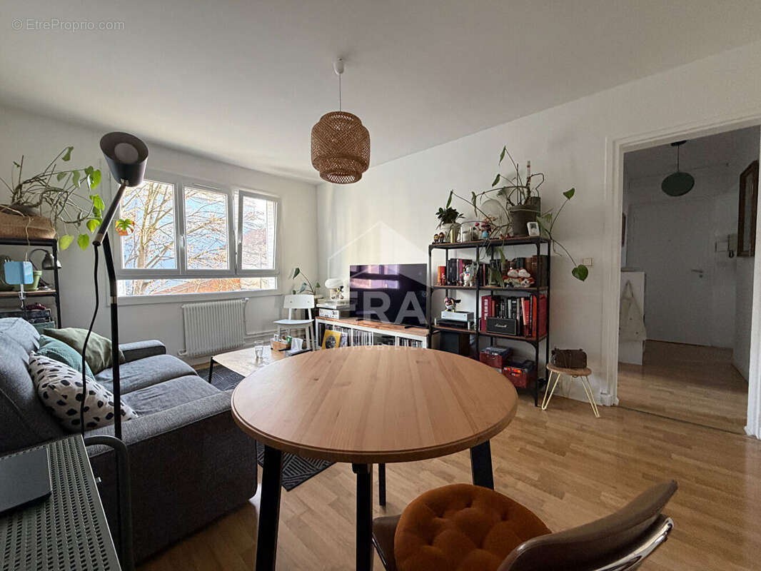 Appartement à MONTREUIL