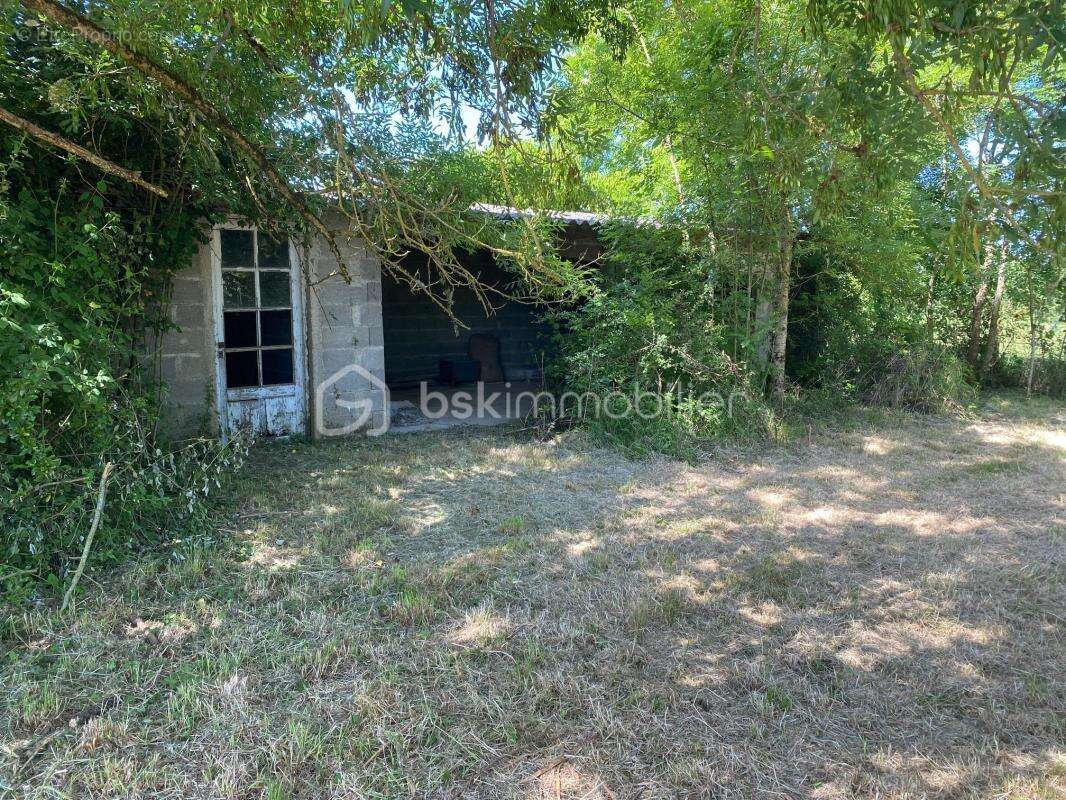 Terrain constructible 1216 m² à AUTHON ( moins de 10 min de CHATEAU-RENAULT ) - photo 9
