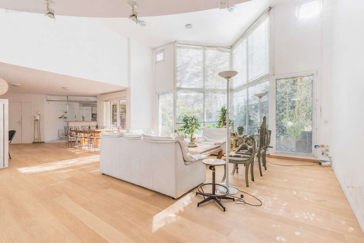 Appartement à VERRIERES-LE-BUISSON