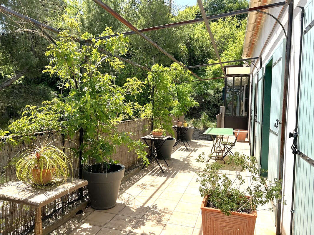 Maison à SAUVETERRE