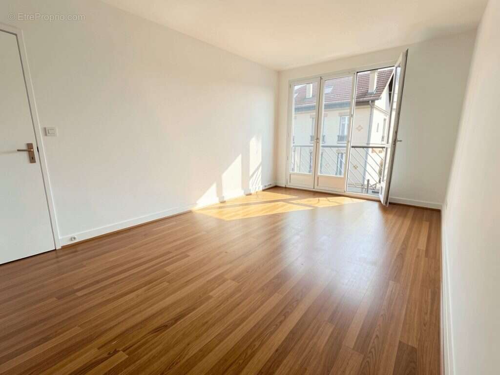 Appartement à MAISONS-ALFORT